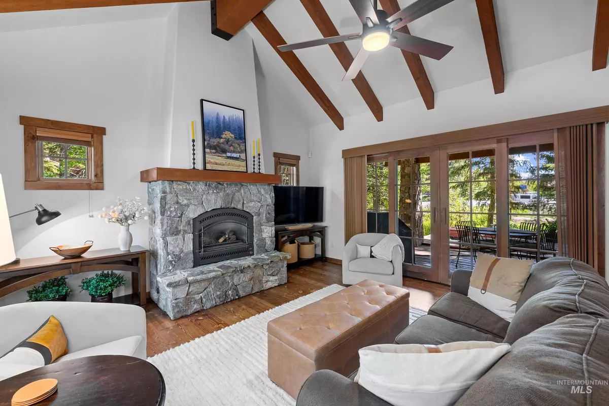 Donnelly, ID 83615,5 Rock Creek Court