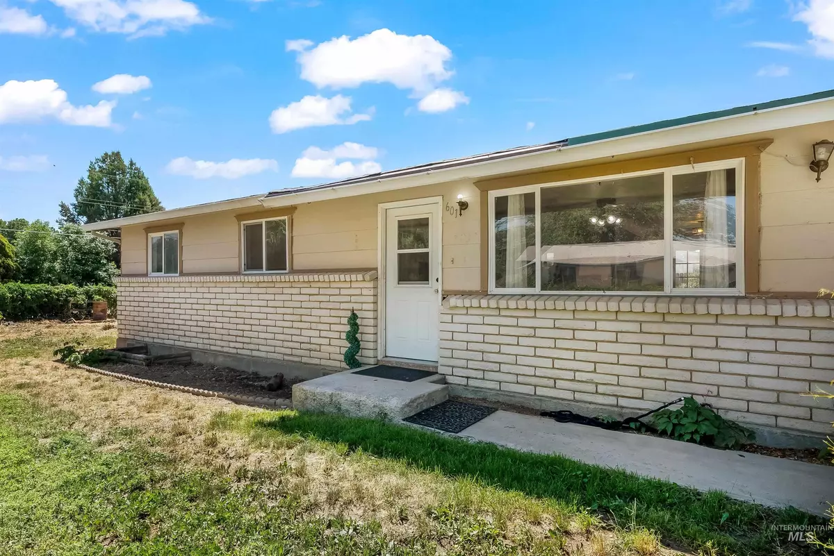 Homedale, ID 83628,601 W Wyoming Avenue