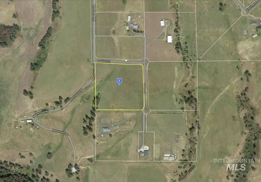 000 Madison Ln, Kamiah, ID 83536