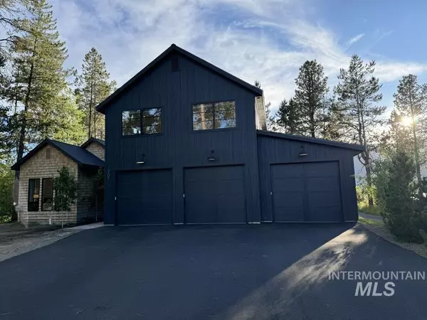 207 Pintail Pl,  Donnelly,  ID 83615