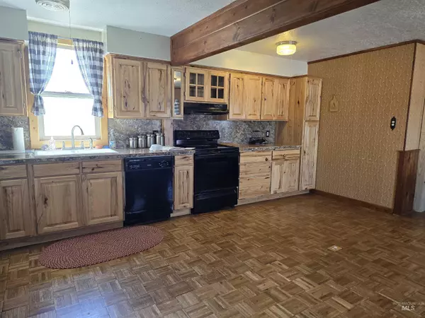 Downey, ID 83234,55 S Highway 91 # 1-2