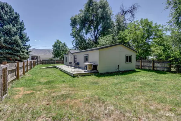 Horseshoe Bend, ID 83629,122 Canyon St