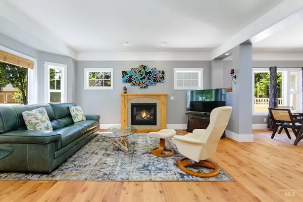 Boise, ID 83714,13389 N 4th Avenue