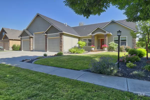 2014 W Bear Creek Dr, Nampa, ID 83686