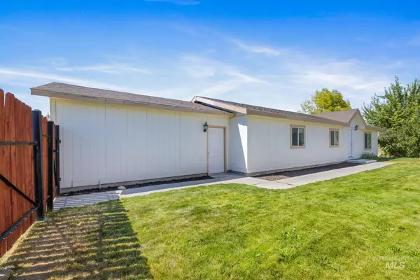 Kuna, ID 83634,237 S Allie Ave