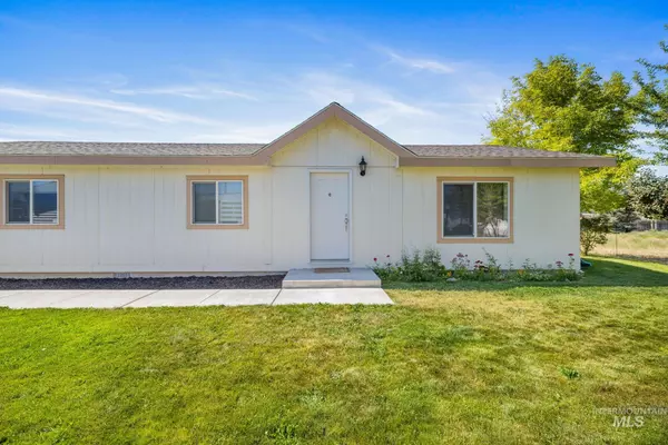 Kuna, ID 83634,237 S Allie Ave