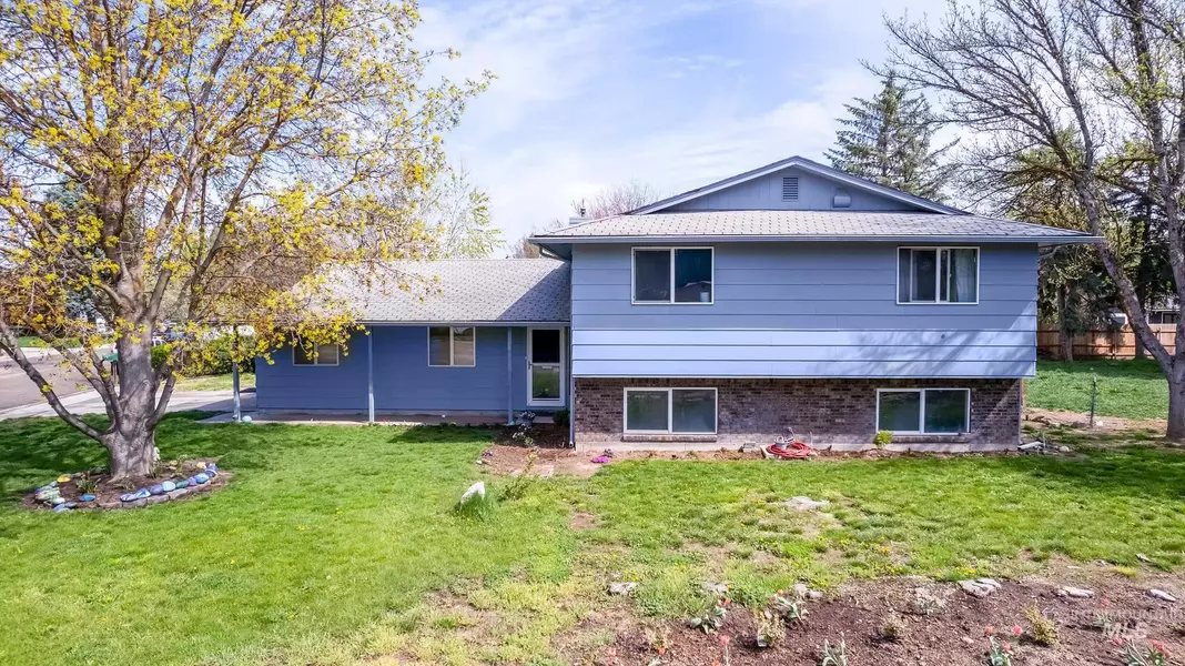 4254 N Jennifer Pl, Boise, ID 83704-2913