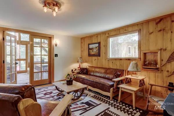 Atlanta, ID 83716,46 E Alpine