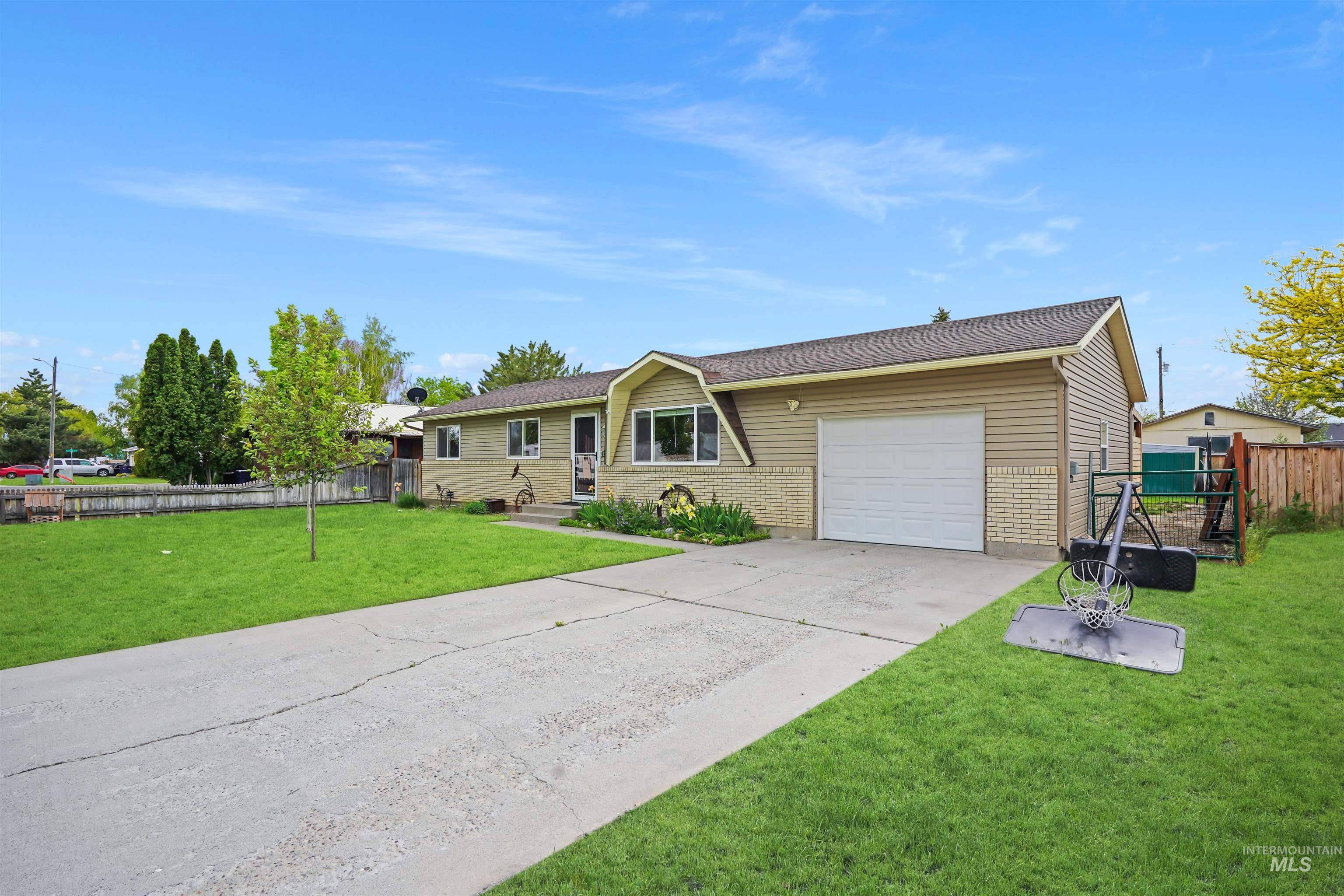 617 S Linden Street, Rupert, ID 83350