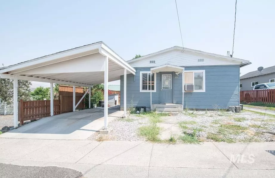 1011 & 1011 1/2 Benjamin St., Clarkston, WA 99403