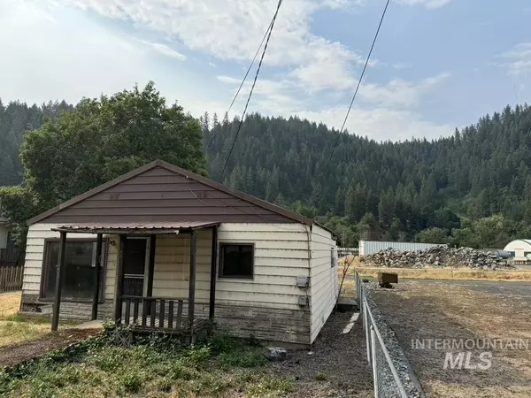 Orofino, ID 83544,1223 Michigan Ave