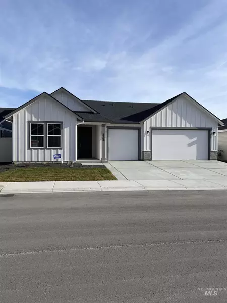 2368 N Black Fire Ave, Star, ID 83669