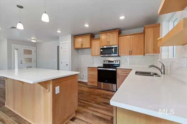 Cascade, ID 83611,401 Antonette Cir