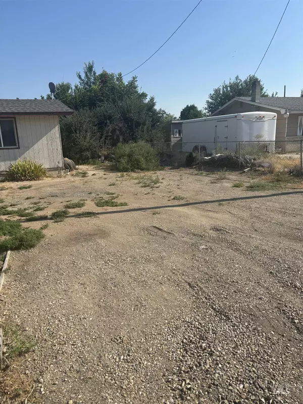 Nampa, ID 83687,9958 Cherry Lane