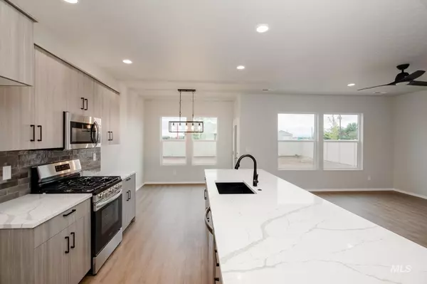 Nampa, ID 83686,3975 E White Plains St