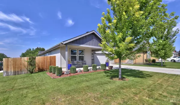 Nampa, ID 83686,3528 E Holly Ridge Dr