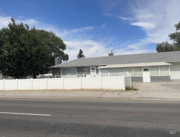 Paul, ID 83347,226 W Ellis