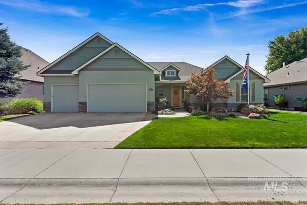 12043 W Caribee Inlet Dr,  Star,  ID 83669
