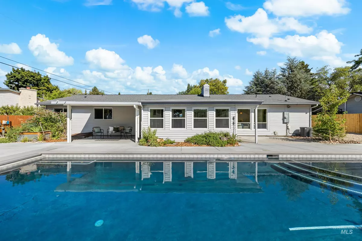 Boise, ID 83705,2709 S Inverness Way