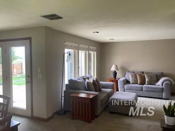 Ontario, OR 97914,5608 Hwy 201