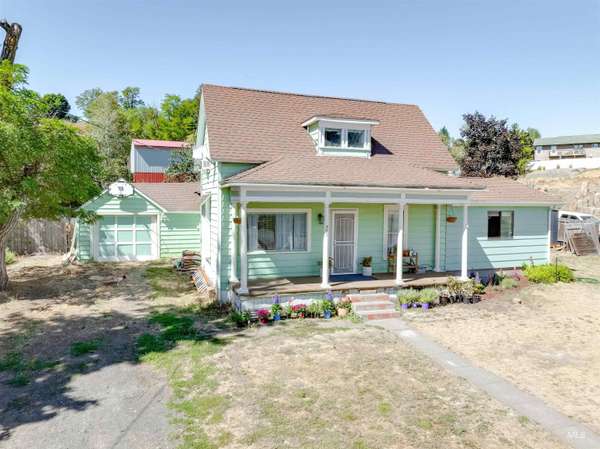 451 N Spruce St.,  Genesee,  ID 83832