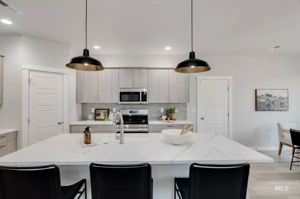 Meridian, ID 83642,2083 S Grand Fork Way