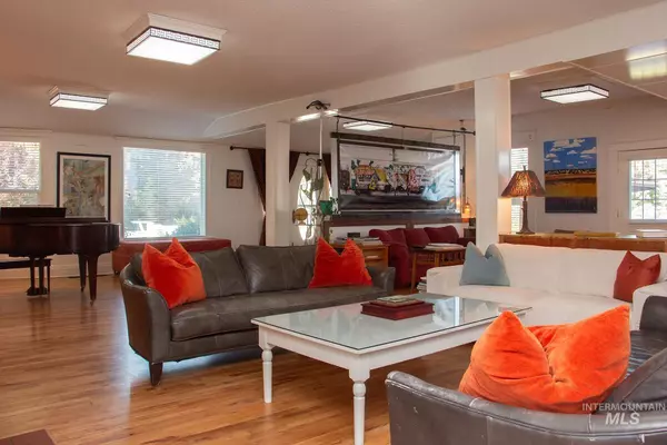 Nampa, ID 83651,123 17th Ave S