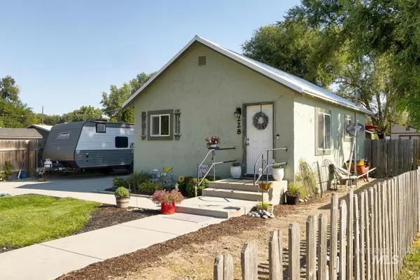 Nampa, ID 83687,228 4th St N