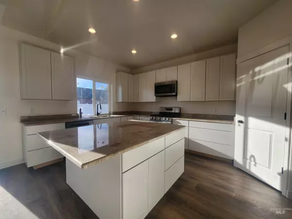 Burley, ID 83318,2340 Bristol Avenue