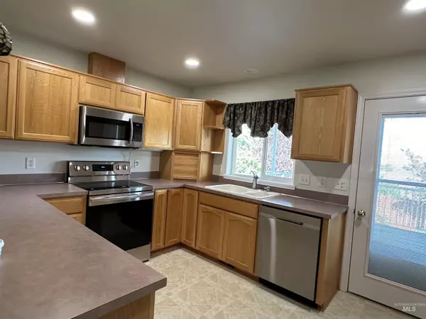 Lewiston, ID 83501,925 Tamarack Dr