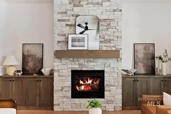 Eagle, ID 83616-2344,2716 N Heirloom Ave