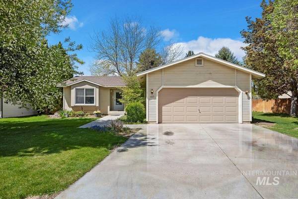 563 Elizabeth Park Dr, Twin Falls, ID 83301