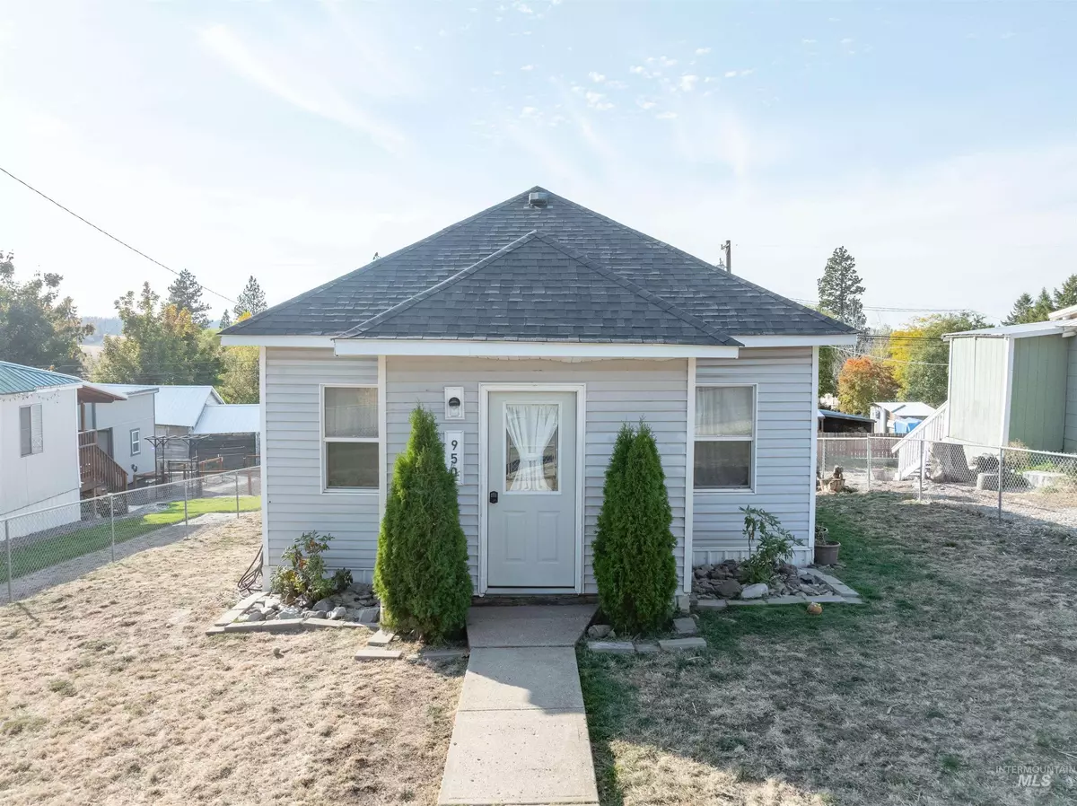 Potlatch, ID 83855,950 Larch Street