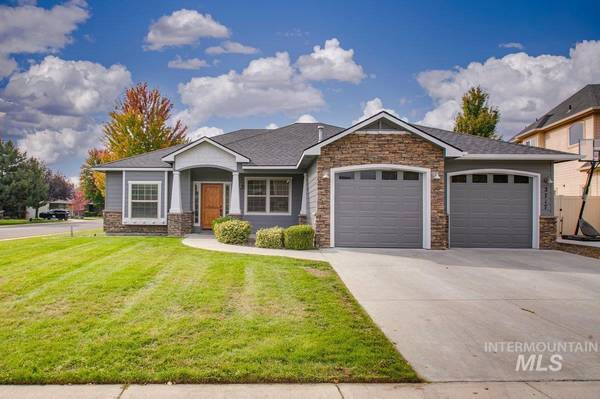 2717 N Aldgate Way, Meridian, ID 83646