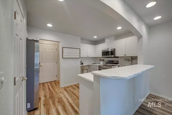 Boise, ID 83703,4688 N Hacienda Ave.