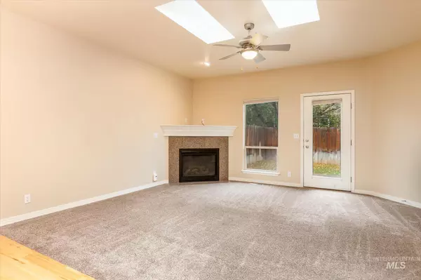 Boise, ID 83704-6974,2130 N Carmen Way