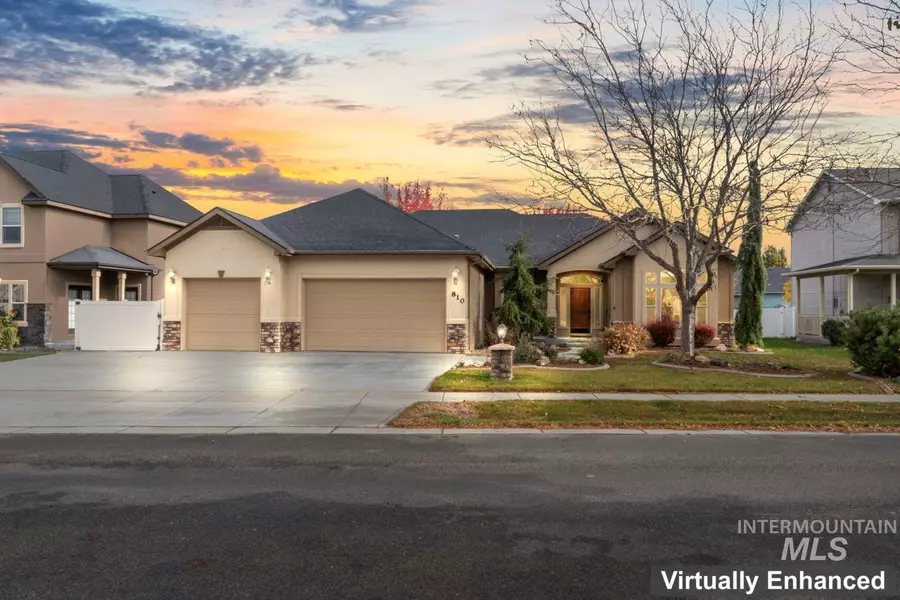 810 S Whitewater Dr., Nampa, ID 83686