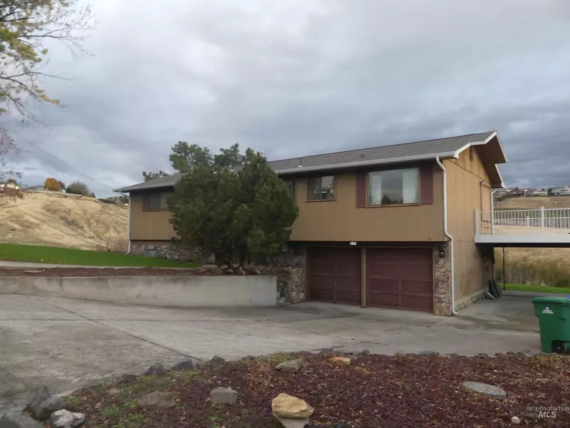 162 23rd Ave, Lewiston, ID 83501