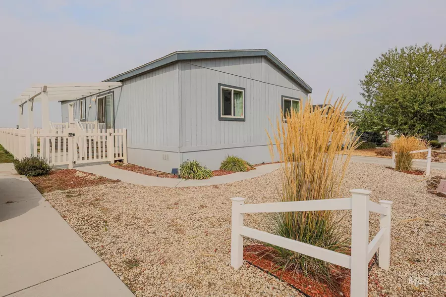 8441 Blue Heaven Ln, Boise, ID 83716