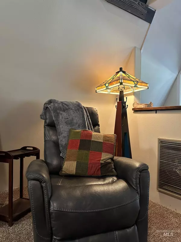 Winchester, ID 83555,801 Camas St