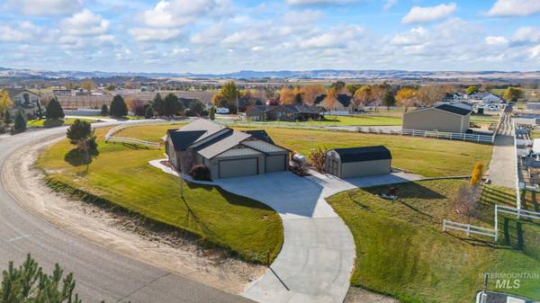 27574 Petolla Rd, Wilder, ID 83676