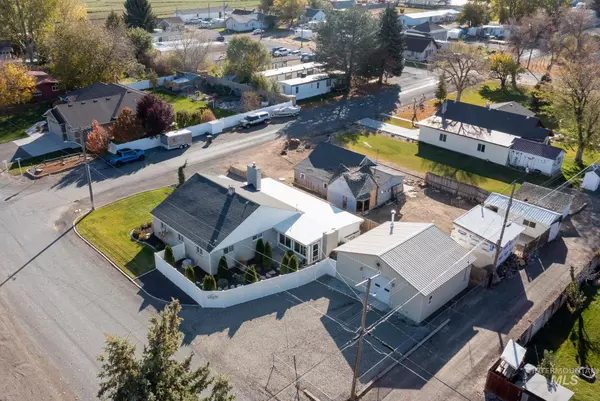 Hansen, ID 83334-0000,408 3rd Street E