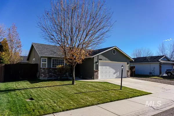 1080 N Maple Creek,  Meridian,  ID 83642-4053