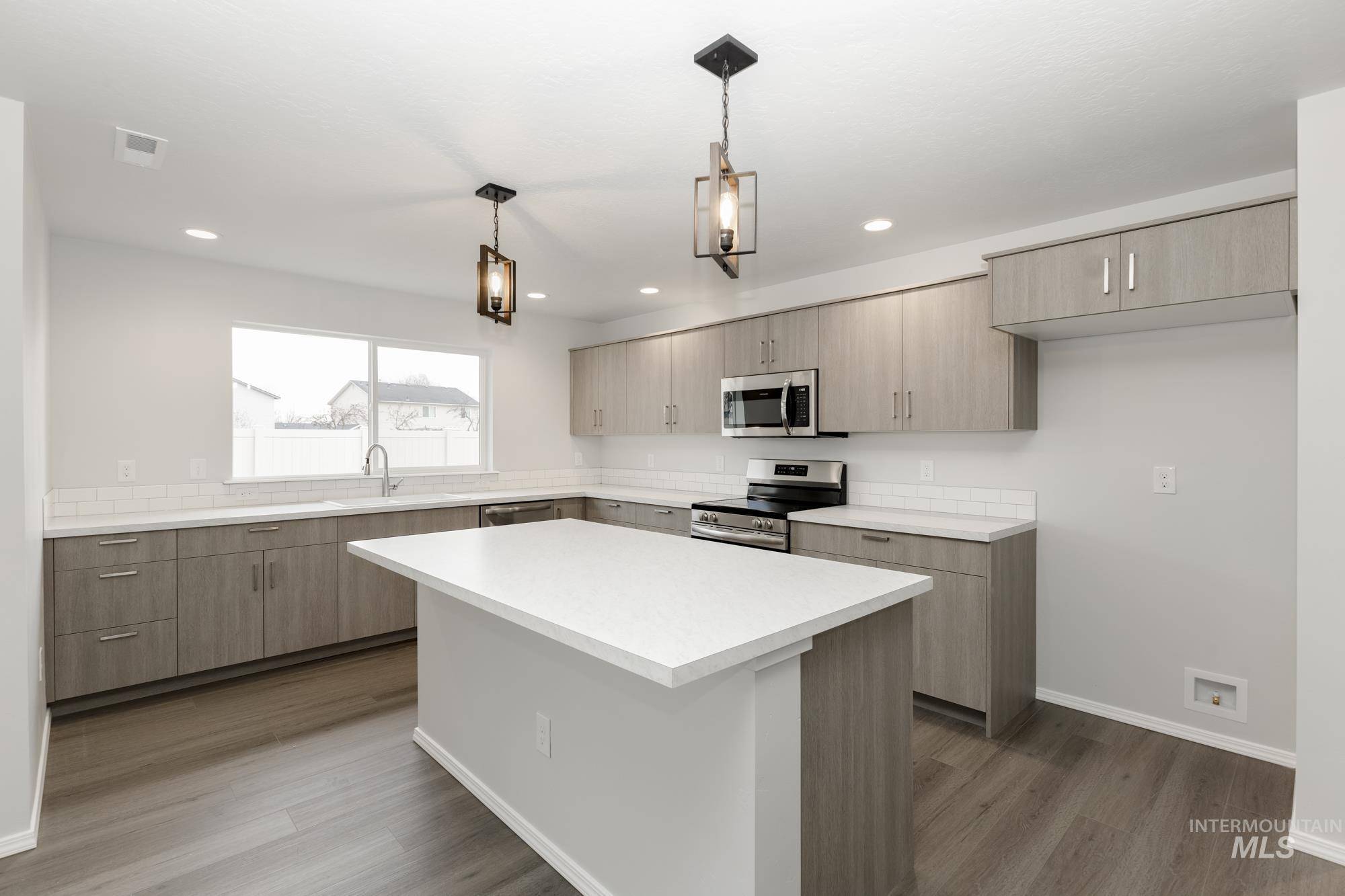 Caldwell, ID 83605,222 Crystal Rock Ave