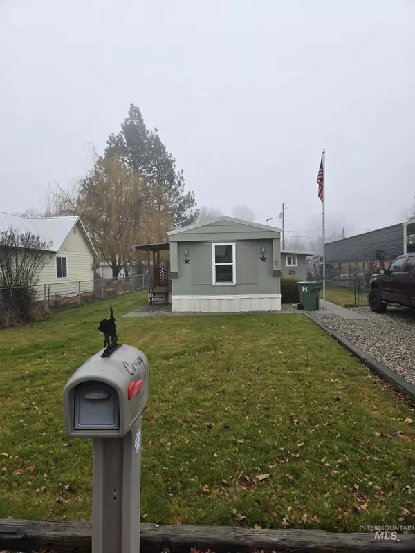 116 E Park Ave, New Plymouth, ID 83655