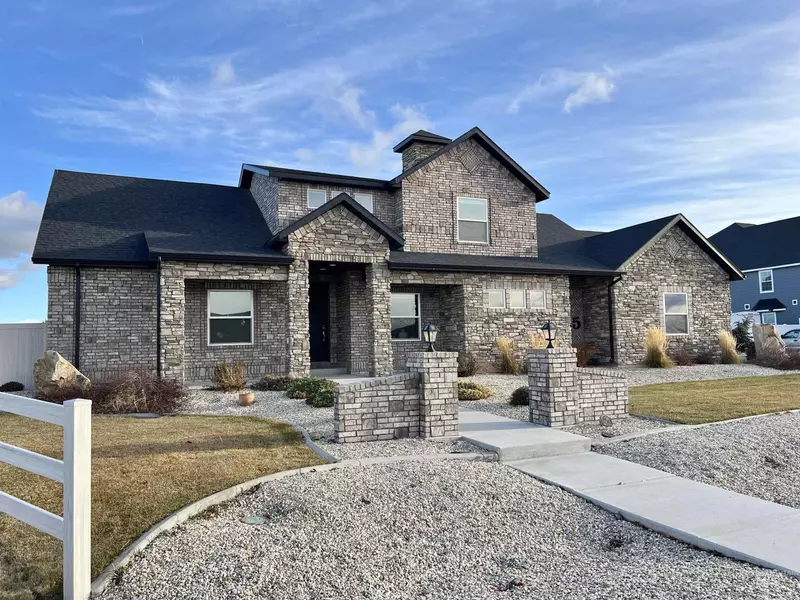 3825 Gary Cir, Hansen, ID 83334-5500