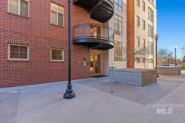 Boise, ID 83702,406 S 13th St