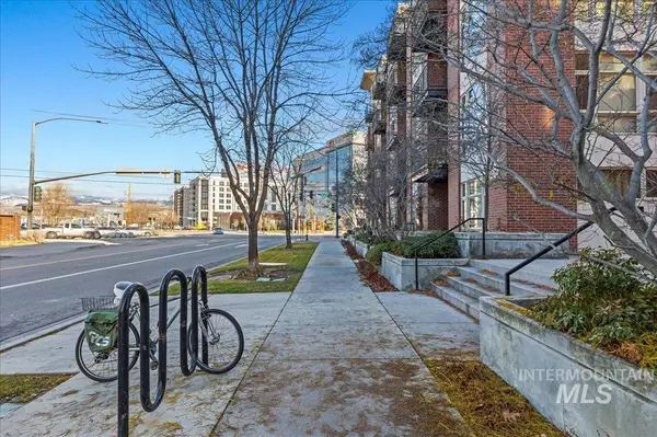 Boise, ID 83702,406 S 13th St