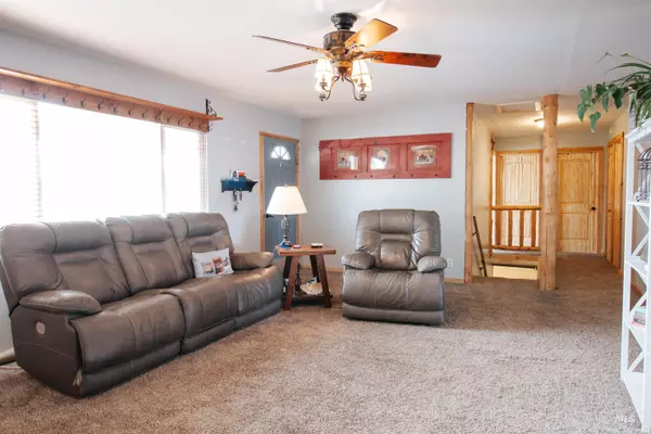 Hansen, ID 83334,435 Adeline Ave