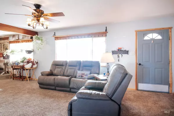 Hansen, ID 83334,435 Adeline Ave